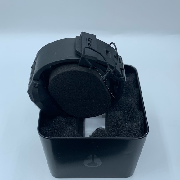 Men’s Nixon Watch - Picture 11 of 15